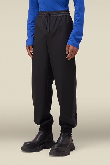 Premium Tapered Jogger in Black