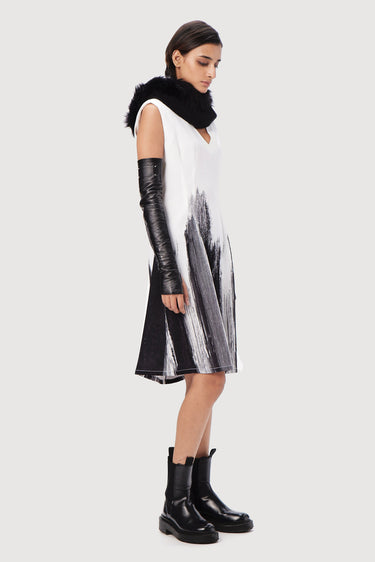 Semi-Fit V-Neck Sleeveless Dress with Brush Stroke Print - Genes Lecoanet Hemant