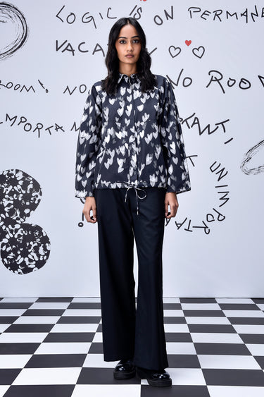 Heart Print Oversized Shirt - Black - Genes Online Store