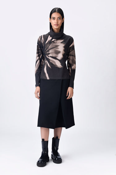 Slim Fit Turtle Neck T-Shirt with UV Flower Print - Genes Lecoanet Hemant