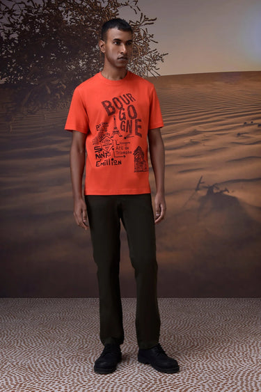 Coquelicot red Bourgogne Paris graphic T-shirt for men with bold print
