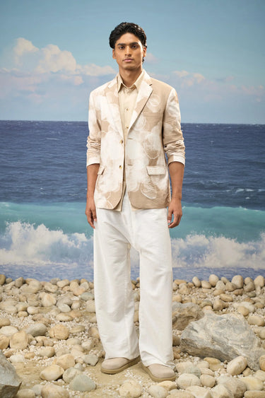 Mastic jacket for women with relaxed fit and fluid silhouette