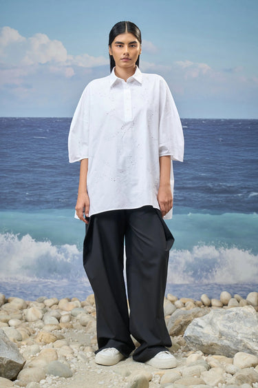 Oversized Free-Size Shirt in Premium Cotton Dobby – White