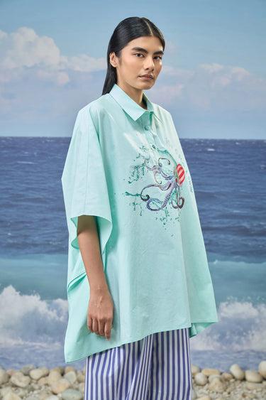 Oversized Printed Shirt in Premium Cotton Poplin - Mint Green