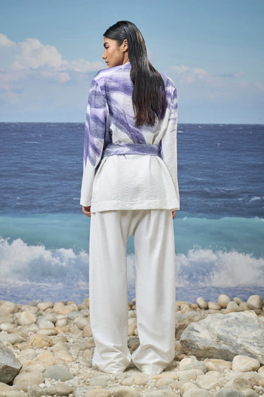 White relaxed jacket for women perfect for summer wear