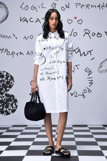 Scribble Text Relax Fit Shirt Dress- White - Genes Online Store