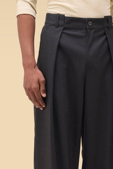 Premium Pleated Wide   Leg Trousers in Grey
