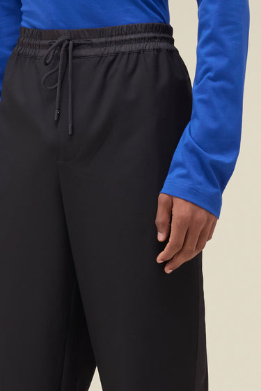 Premium Tapered Jogger in Black