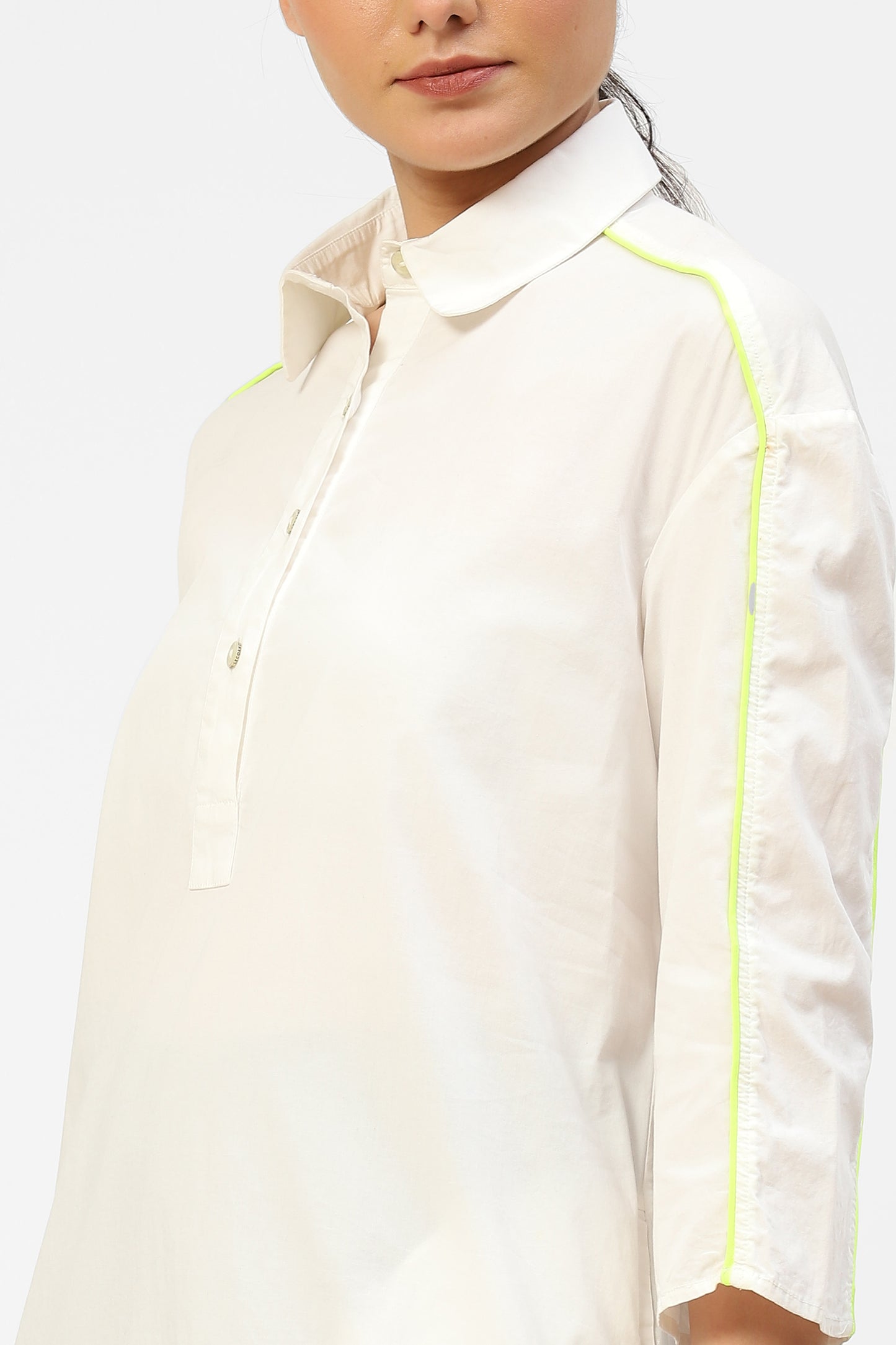 White Poplin Kurta For Women With Lime Green Piping Shoulder Detail