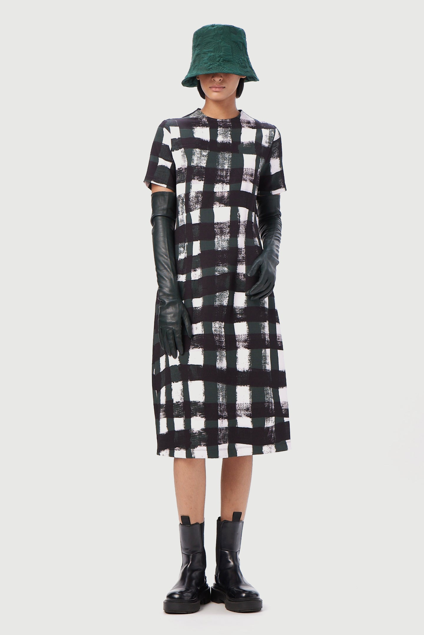 Slim Fit Round Neck Dress with All-Over Large Checks Print