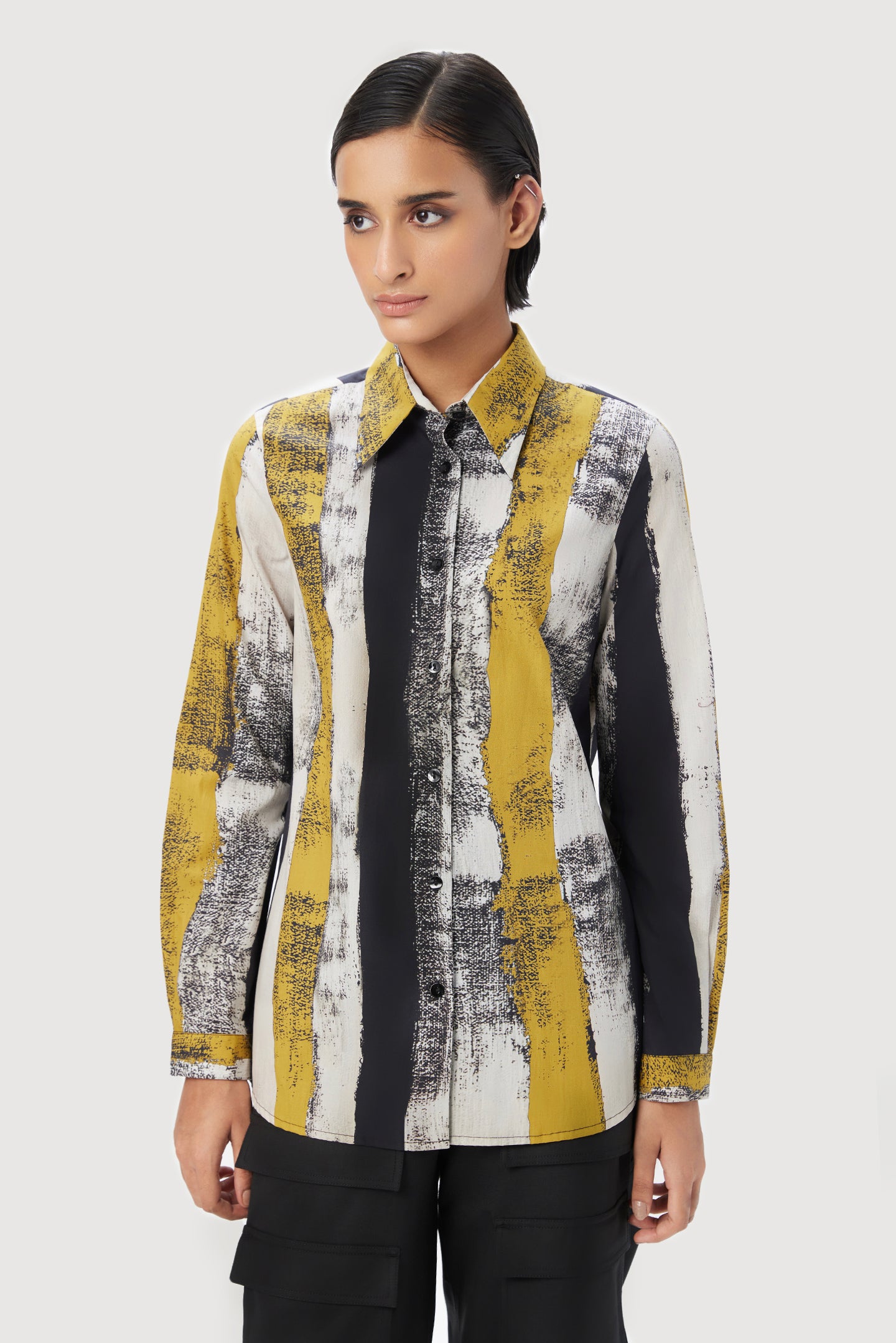Slim Fit Button-Down Shirt with Large Stripes Print