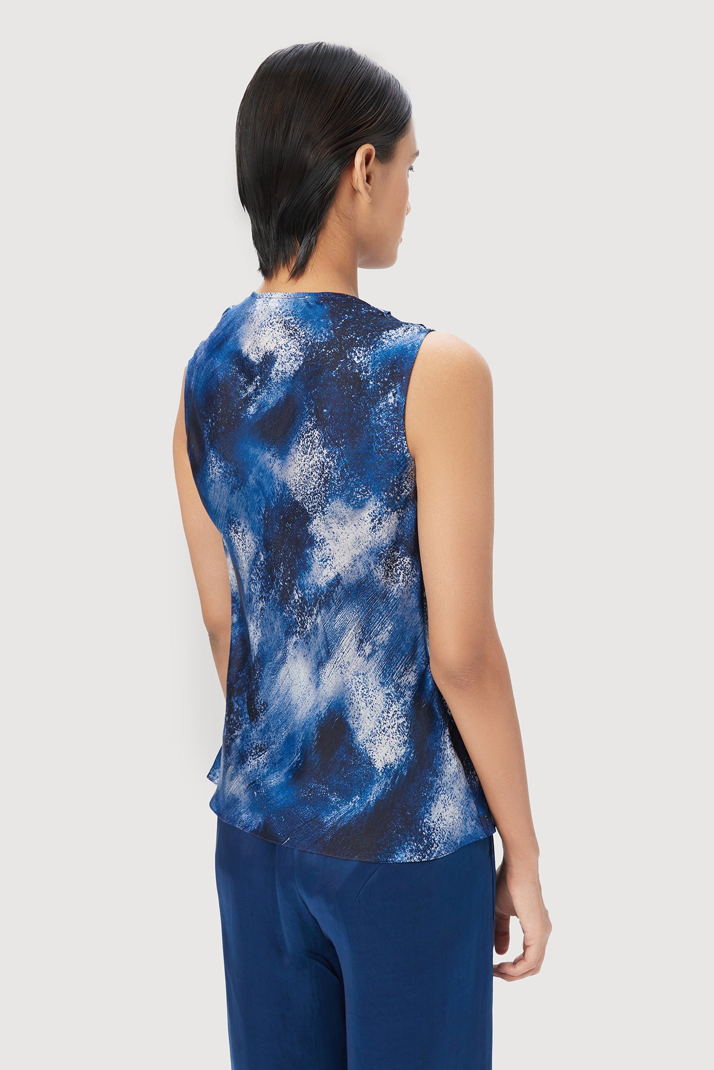 Slim Fit Sleeveless Top with All-Over Textured Print