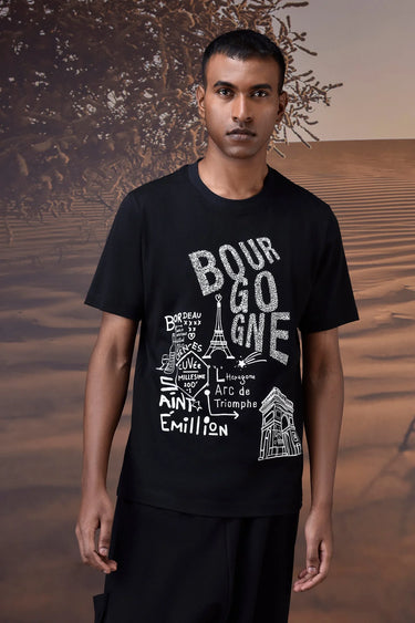 Black cotton T-shirt with Paris-inspired graphic print and relaxed fit