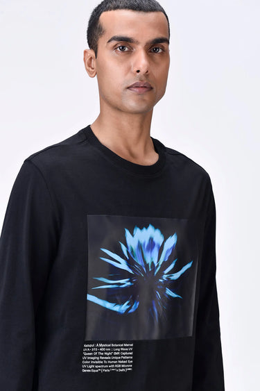 Crew Neck T-Shirt with UV Flower Sticker - Genes Lecoanet Hemant