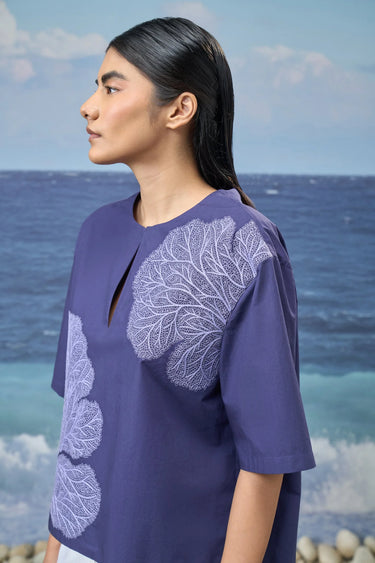 Embroidered Short-Sleeve Top in Premium Cotton Poplin – Navy