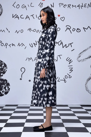 Heart Print Relax Fit Dress- Black - Genes Online Store