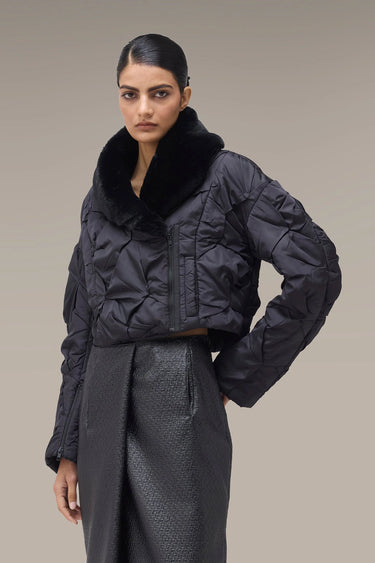 Women's Premium Fur Collar Cropped Quilted Jacket - Black Nylon