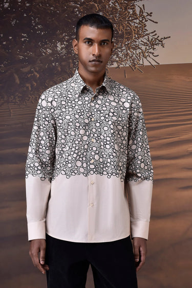 Printed beige shirt in Giza cotton with subtle pattern and tailored silhouette