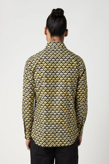 Regular Fit Button-Up Shirt in an All-Over Scallop Print - Genes Lecoanet Hemant