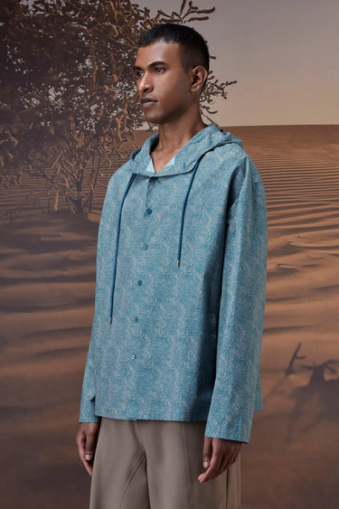 Retro blue cotton hooded shirt with long sleeves and relaxed silhouette