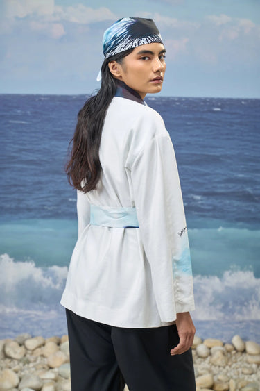Lightweight viscose nylon jacket for women with breathable comfort