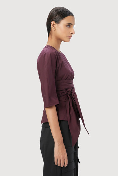 Slim Fit Round Neck Top with Soft Rounded Shoulders - Genes Lecoanet Hemant