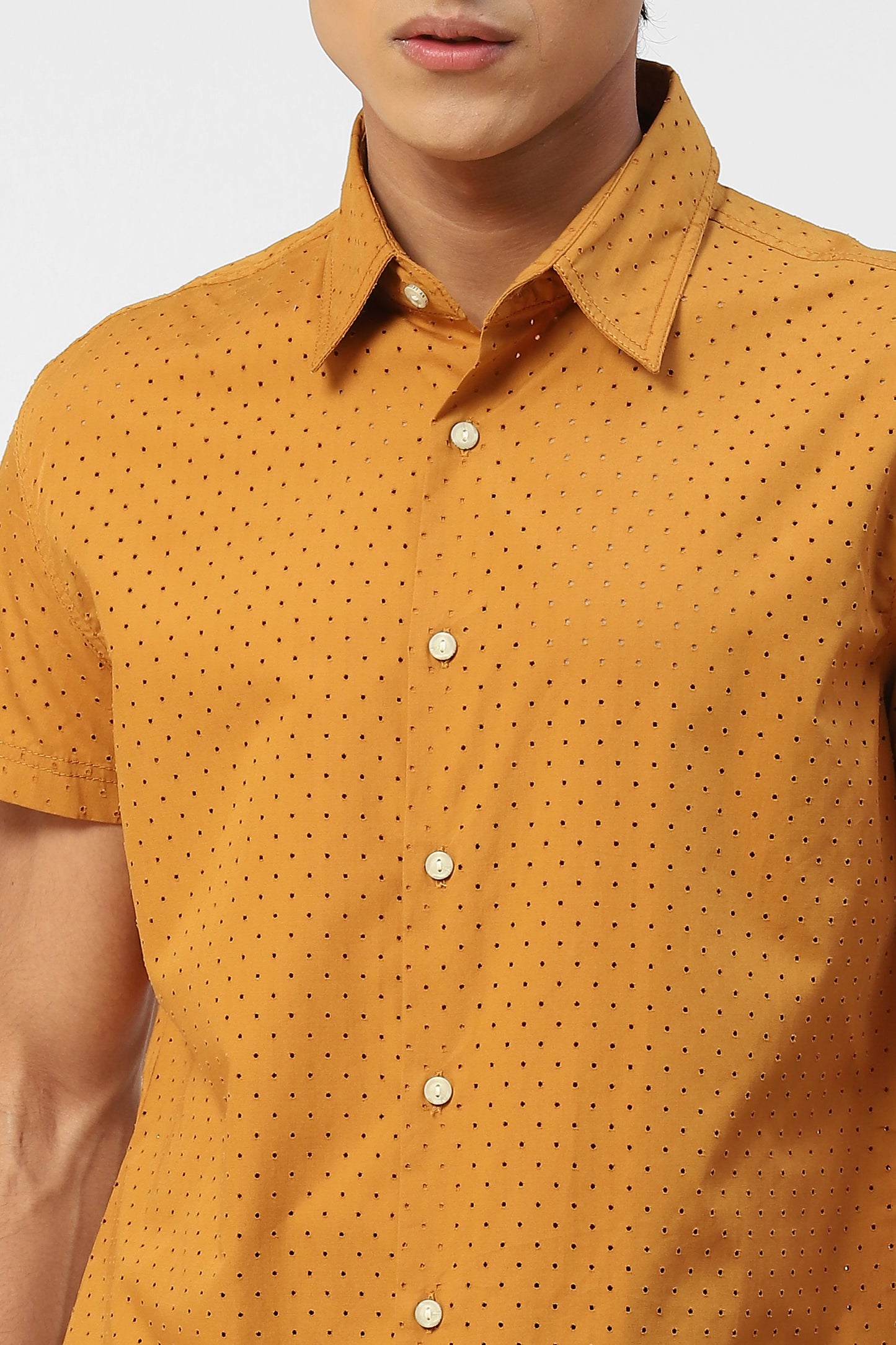 Mens Perforated Shirt with short sleeves