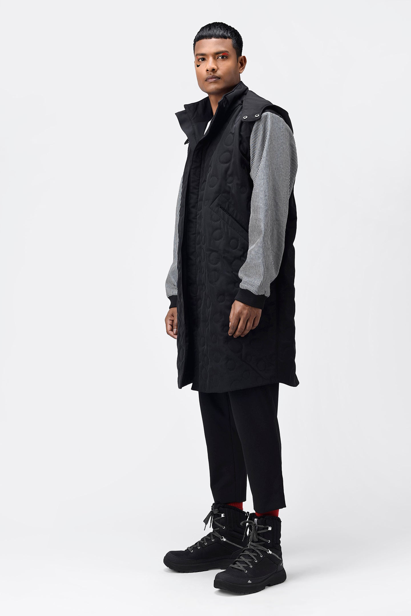 Quilted Mens Coat With Hoodie And Detachable Sling Bag